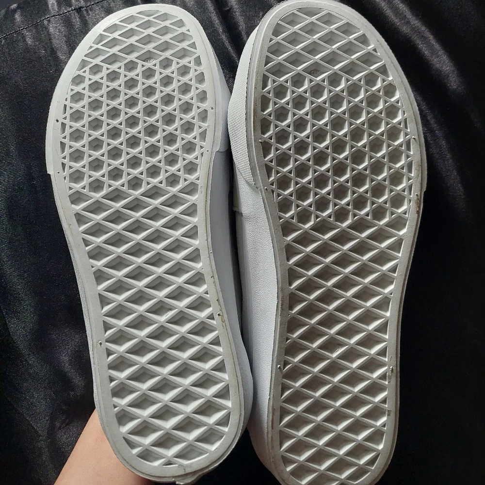 Vans Sk8-Low Unisex Black White Cream Contrast Sneakers NWOT Women's 5.5 Men's 4 - Picture 6 of 7